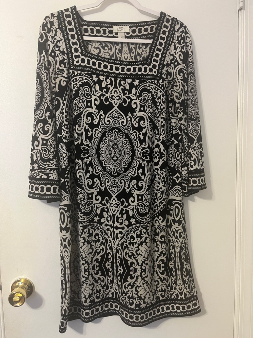 Black & White Medallion Print Tunic Dress